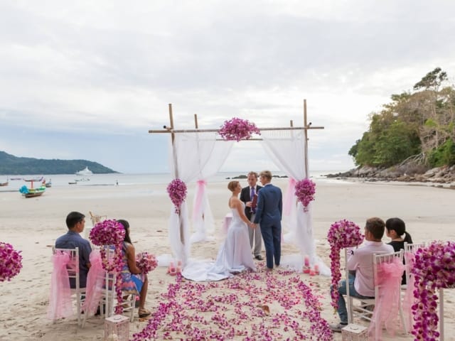 Phuket Beach Marriage Laura & Marie (4)