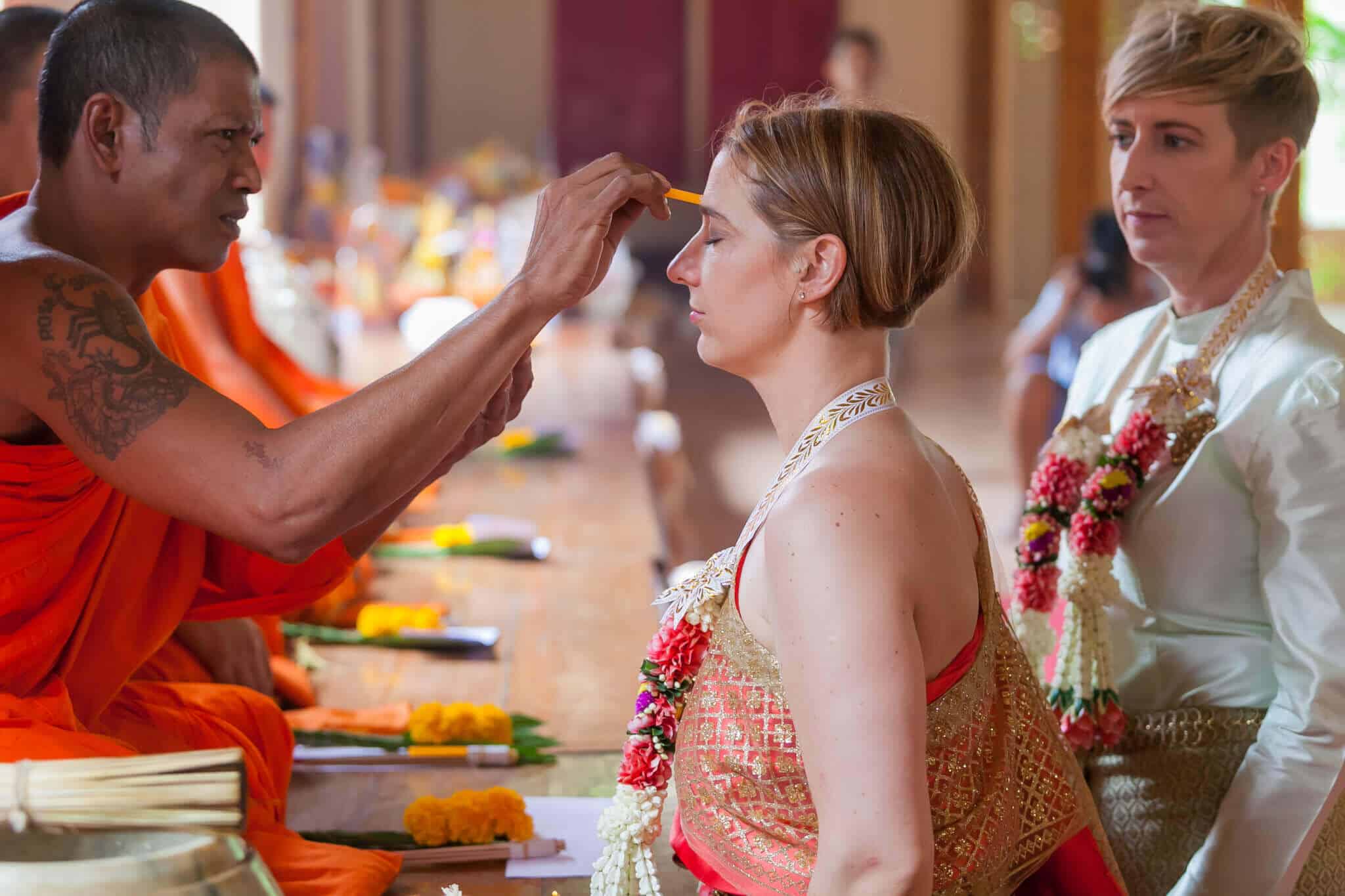 Thai Monks Wedding Blessing (8)