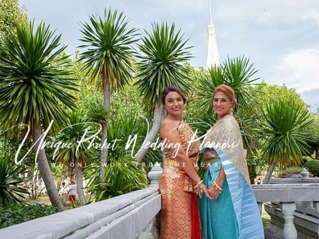 Montse & Fernanda 20th November 2019 Thai Monks Blessing (271)