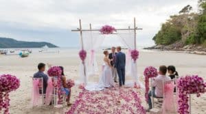 Lesbian-beach-wedding-in-phuket-thailand